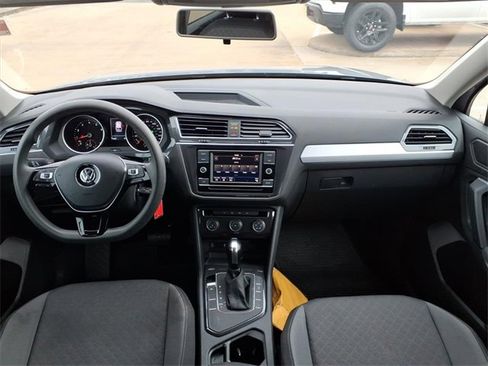 Used 2019 Volkswagen Tiguan S image 15