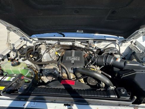 Used 1997 Ford F350 XLT image 16