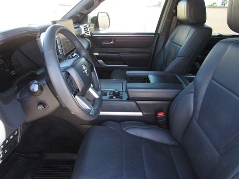 Used 2024 Toyota Sequoia Platinum image 15