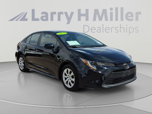 Certified 2025 Toyota Corolla LE FWD image 7