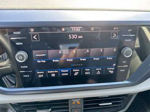 Used 2022 Volkswagen Taos SE image 26