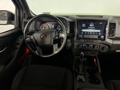 Used 2024 Nissan Frontier Pro-X image 13