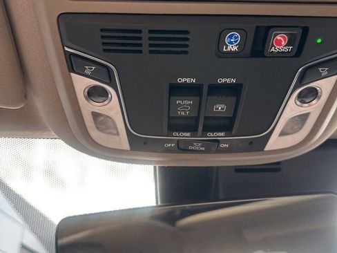 Used 2021 Honda Pilot Elite image 23