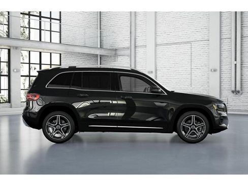 Certified 2026 Mercedes-Benz GLB 250 image 2