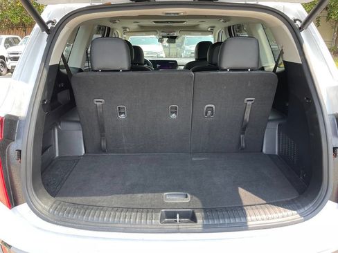 Used 2025 Kia Telluride S AWD/4WD image 7