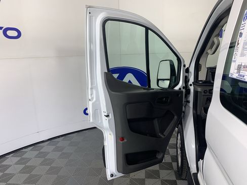 Used 2021 Ford Transit 350 XLT RWD image 13