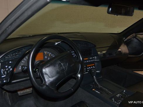 Used 1994 Chevrolet Corvette Coupe image 9