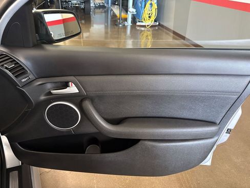 Used 2009 Pontiac G8 GXP image 97