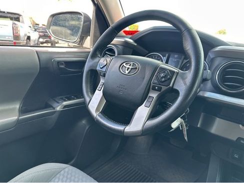 Used 2022 Toyota Tacoma SR5 image 27
