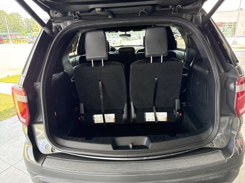 Used 2019 Ford Explorer XLT w/ Equipment Group 202A FWD image 31
