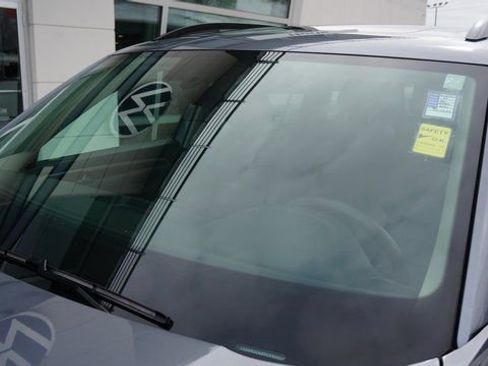 Certified 2023 Volkswagen Atlas SE w/ Panoramic Sunroof Package image 98