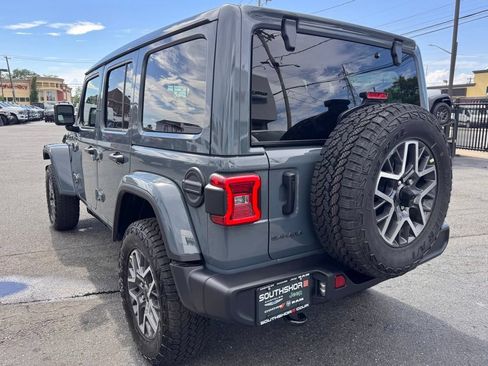 New 2026 Jeep Wrangler Unlimited Sahara AWD/4WD image 5