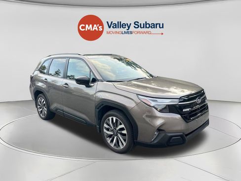 Used 2025 Subaru Forester Touring AWD/4WD image 7