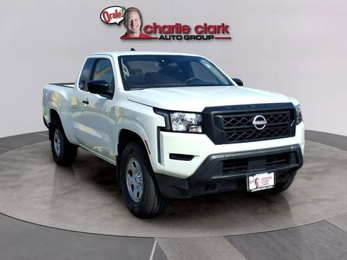 Used 2022 Nissan Frontier S w/ Technology Package AWD/4WD image 7