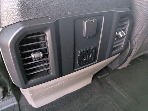 Used 2017 Ford F150 XL w/ Equipment Group 101A Mid AWD/4WD image 27