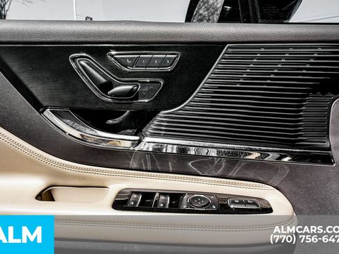 Used 2021 Lincoln Corsair FWD w/ Premium Package image 52