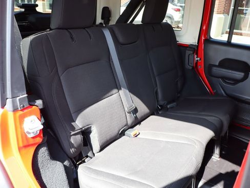 Used 2022 Jeep Wrangler Unlimited Sport image 46