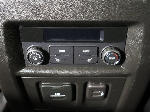 Used 2023 Chevrolet Traverse Premier w/ Redline Edition AWD/4WD image 60