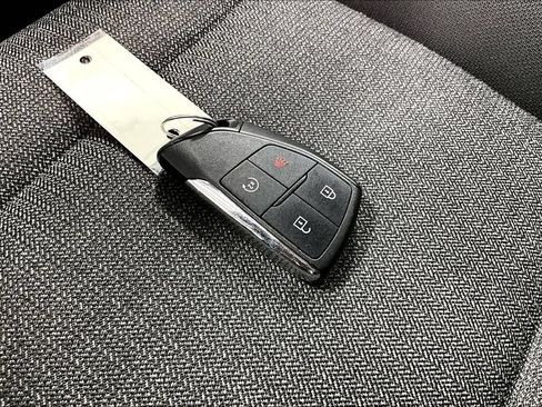 Used 2025 GMC Terrain Elevation FWD image 12
