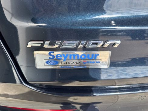 Used 2020 Ford Fusion SE image 13