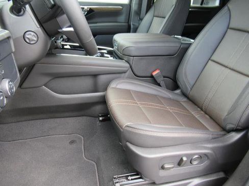 New 2025 Chevrolet Tahoe High Country image 18