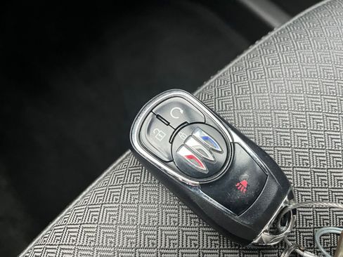 Used 2025 Buick Encore GX Preferred image 24