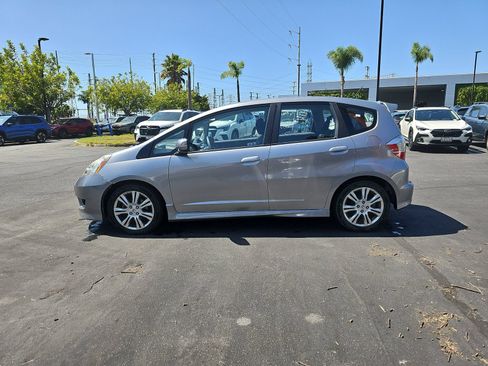 Used 2010 Honda Fit Sport image 4
