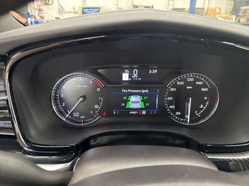 Used 2023 Cadillac XT6 Sport AWD/4WD image 32