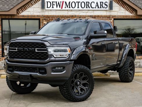 Used 2022 RAM 2500 Big Horn w/ Level C Equiment Group AWD/4WD image 2