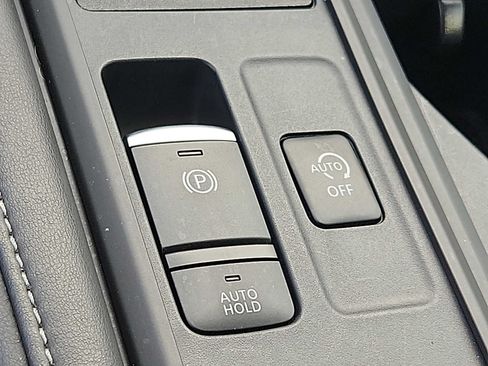 Used 2024 Nissan Pathfinder S AWD/4WD image 24