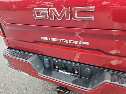 Certified 2024 GMC Sierra 1500 AT4 w/ Technology Package AWD/4WD image 4