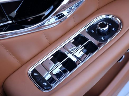 Used 2024 Bentley Continental GT image 14