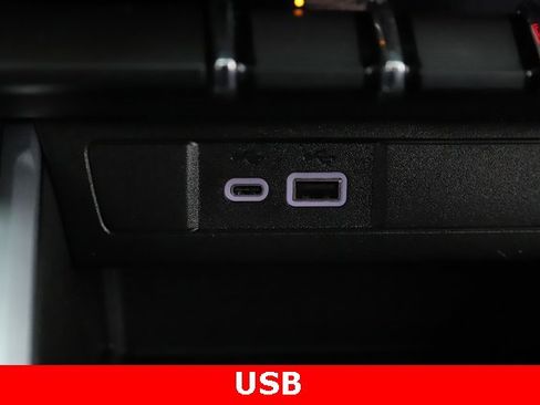 Used 2024 Chevrolet Colorado Trail Boss image 4