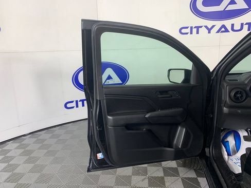 Used 2023 Chevrolet Colorado W/T image 14