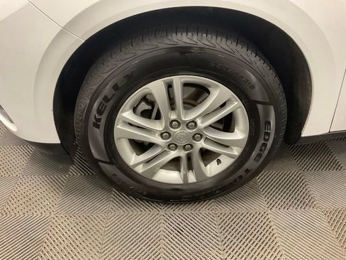 Used 2019 Buick Enclave Essence AWD/4WD image 9