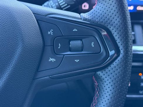 Used 2024 Chevrolet Trax RS w/ Driver Confidence Package image 26