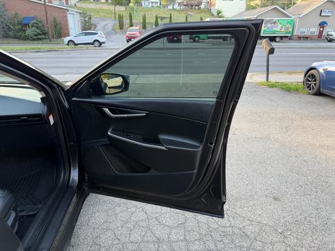 Used 2022 Kia EV6 Light image 18