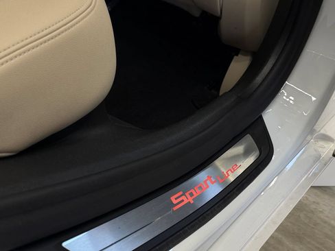 Used 2019 BMW 530i w/ Convenience Package RWD image 29