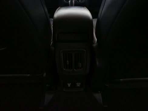 Used 2020 Jeep Compass Limited image 17