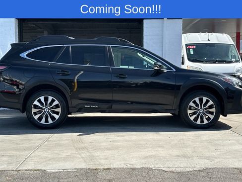 Used 2023 Subaru Outback Limited XT AWD/4WD image 3