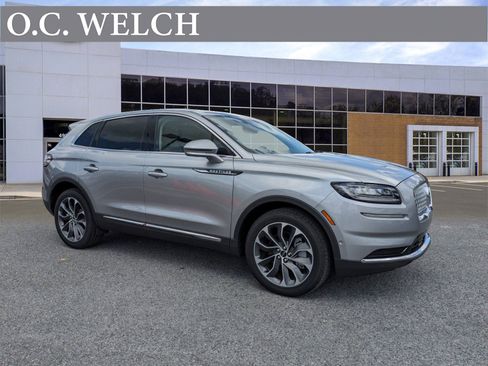 Certified 2023 Lincoln Nautilus Reserve w/ Equipment Group 201A image 1