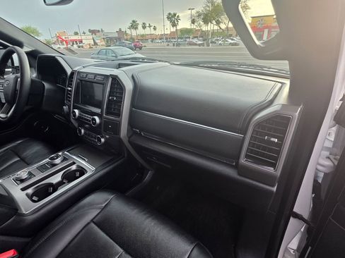 Used 2019 Ford Expedition XLT w/ Equipment Group 202A image 38