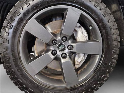 Used 2023 Land Rover Defender 110 X-Dynamic SE AWD/4WD image 23