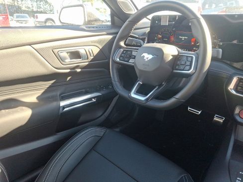New 2025 Ford Mustang Premium image 9
