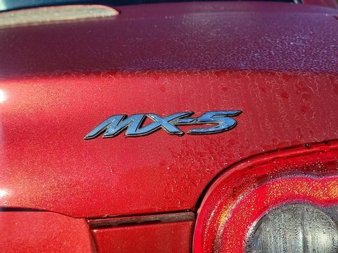 Used 2014 MAZDA MX-5 Miata Grand Touring w/ Premium Package image 17