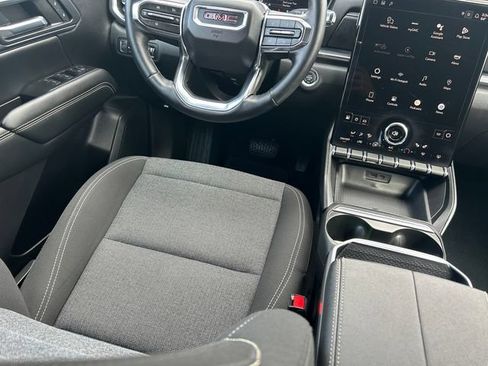 Used 2025 GMC Terrain Elevation AWD/4WD image 14