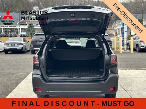 Used 2023 Subaru Outback Premium AWD/4WD image 33