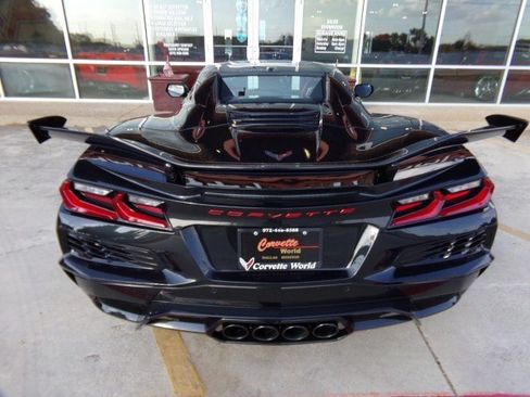 Used 2024 Chevrolet Corvette Z06 w/ Z07 Performance Package RWD image 26
