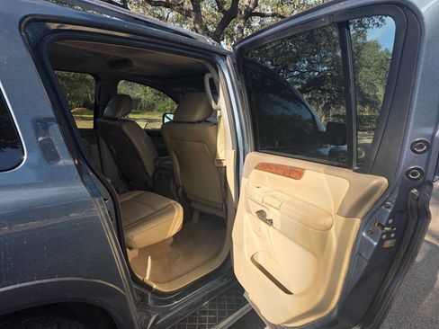 Used 2012 Nissan Armada Platinum image 21