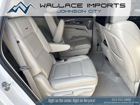 Used 2021 Cadillac Escalade Sport Platinum w/ Heavy-Duty Trailer Package AWD/4WD image 43